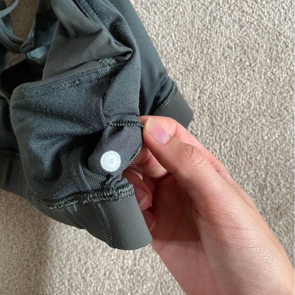 LULULEMON Energy Bra Size 6 in Grey Sage - Picture 3 of 3